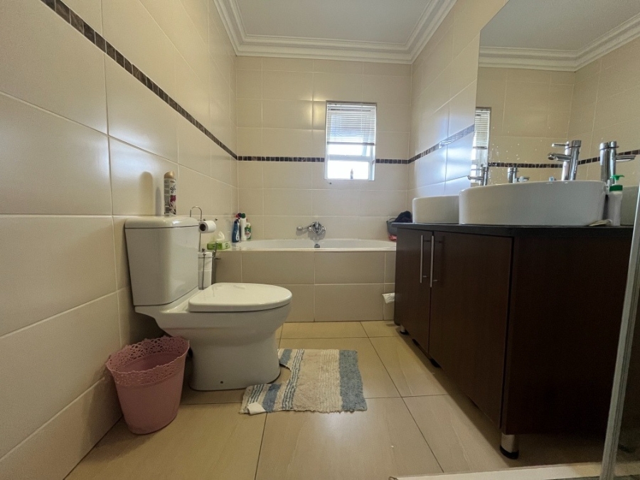 4 Bedroom Property for Sale in Shellyvale Free State